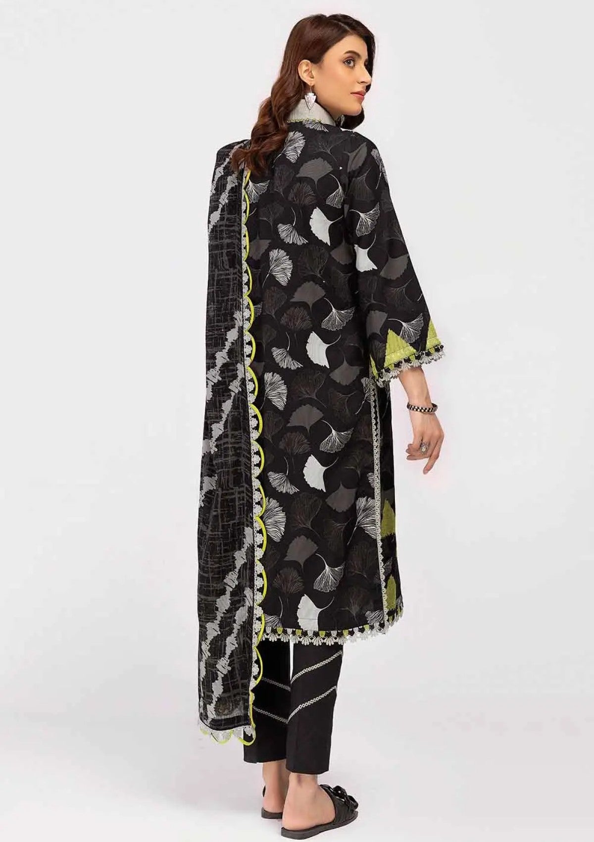 Winter Collection - Gul Ahmed - 3Pcs Unstitched 24 - CD-42007