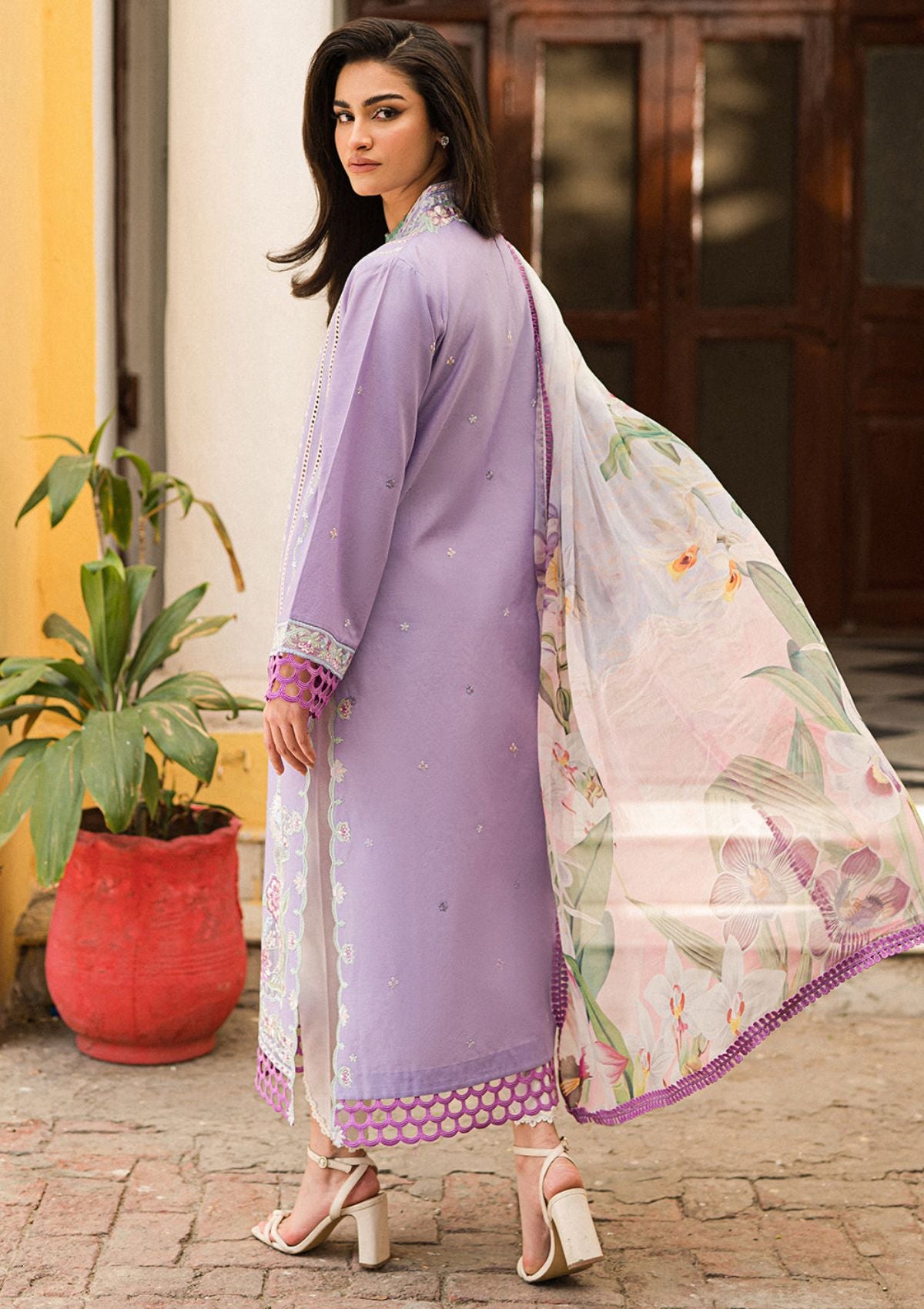 Lawn Collection - Roheenaz - Wisteria - S/S - RUN#27B (GITI)