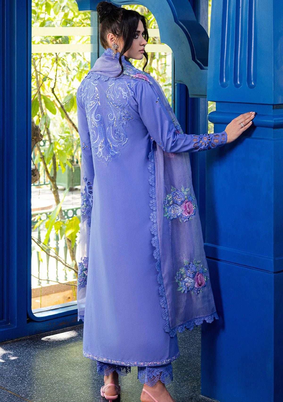 Mushq | Orient Express Luxury Lawn | RAFFINE