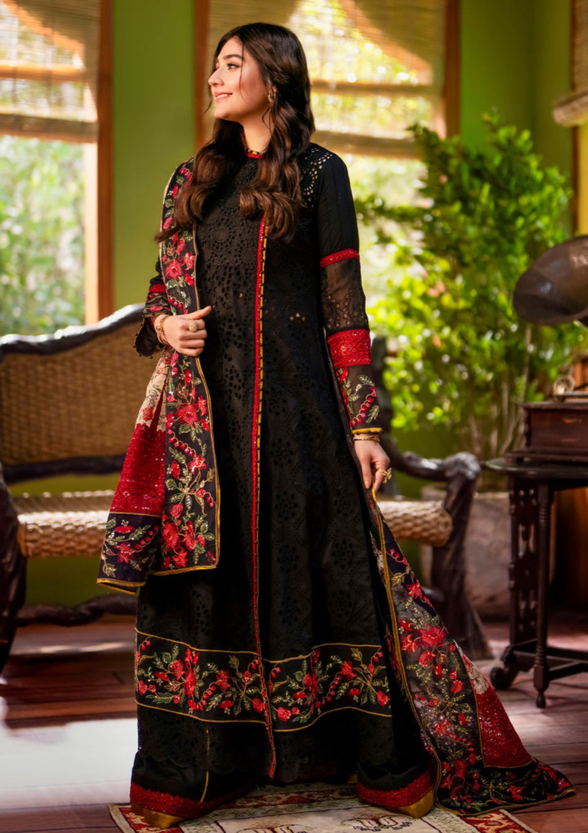 Lawn Collection - Maryum N Maria - Luxury 24 - MS#569 - Zayna