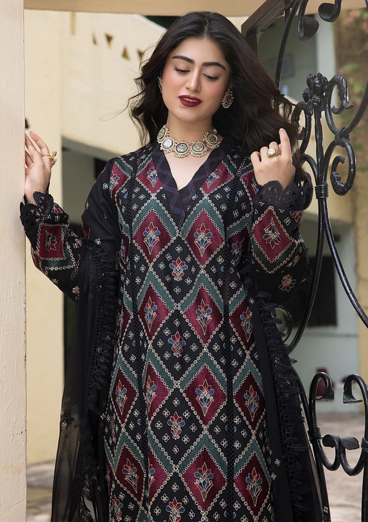 Winter Collection - Mahnur - Afsaneh - Karandi - D#03 - Maya