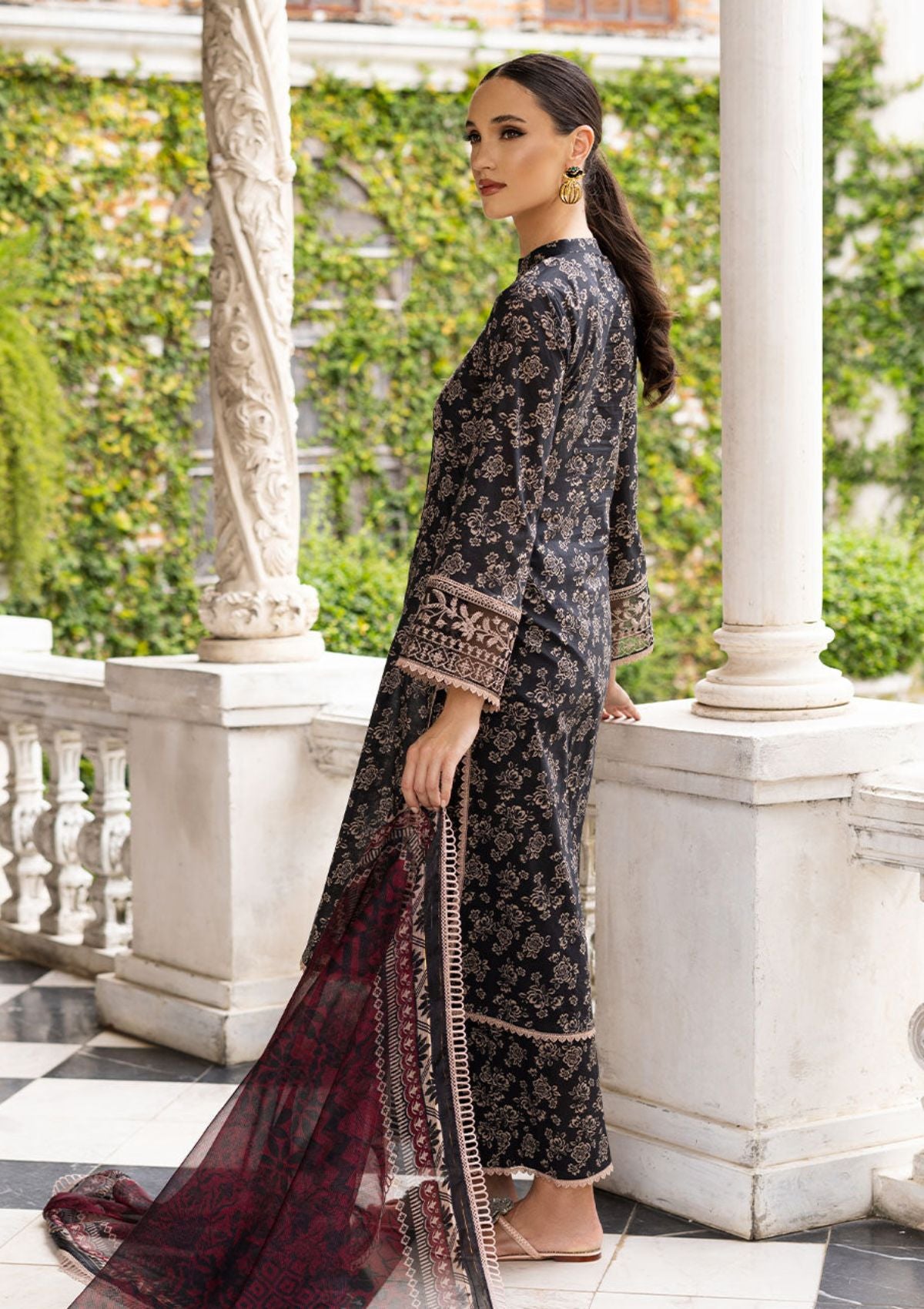 Lawn Collection - Zainab Chottani - Tahra - ZCT#6A - ONYX AURA