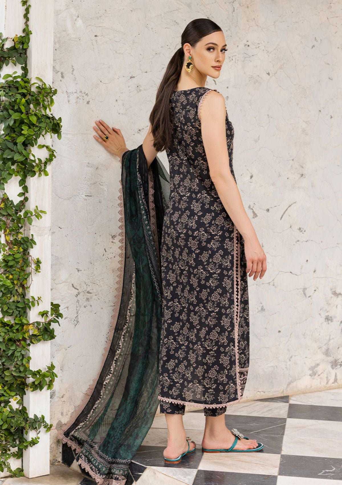 Lawn Collection - Zainab Chottani - Tahra - ZCT#6B - ONYX AURA