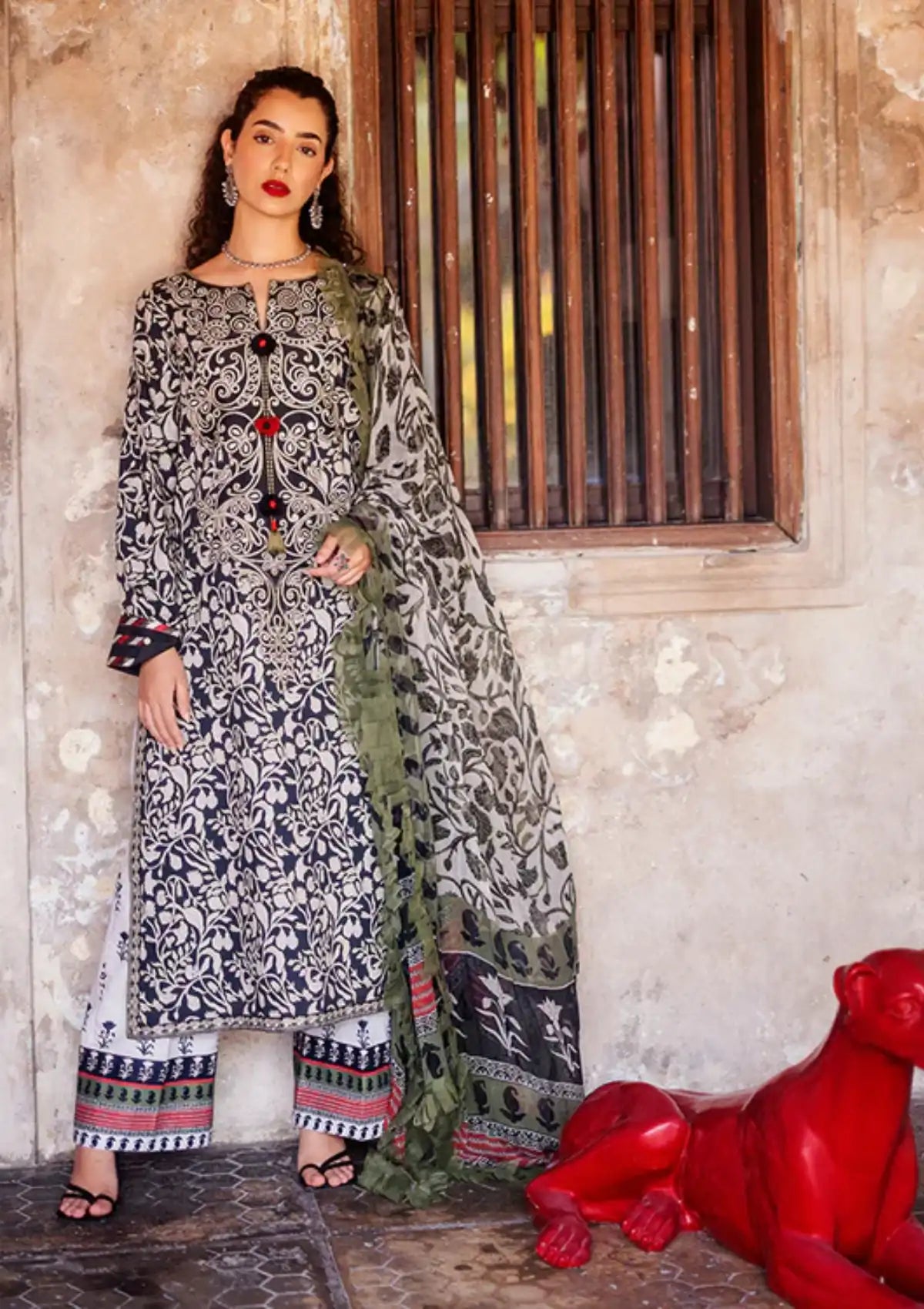 Lawn Collection - Roheenaz - Taneez - RT24#04 - B - Mahin