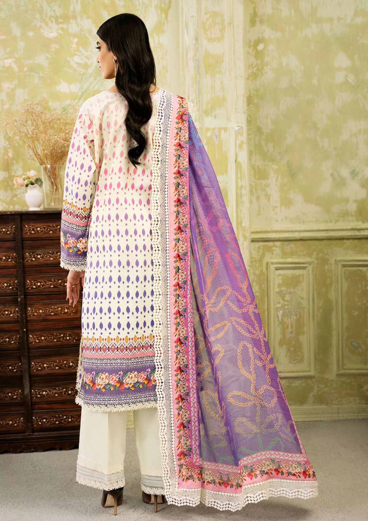 Lawn Collection - Roheenaz - Flora - Printed - RNP#6B - Evangeline