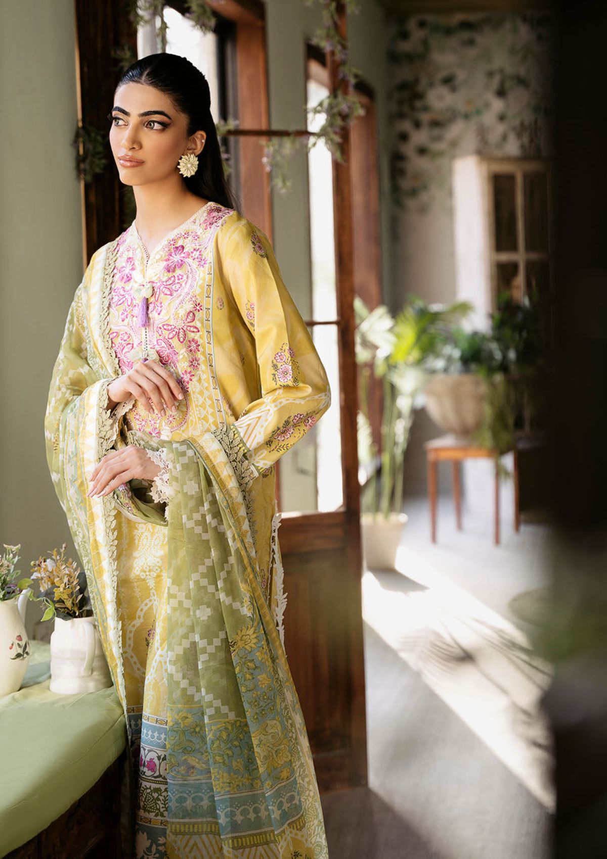 Lawn Collection - Roheenaz - Flora - Printed - RNP#7B - Mystique