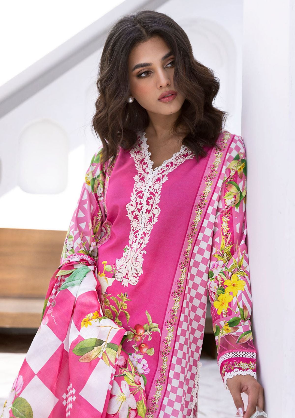 Lawn Collection - Roheenaz - Leya - 01a - Coral Reef