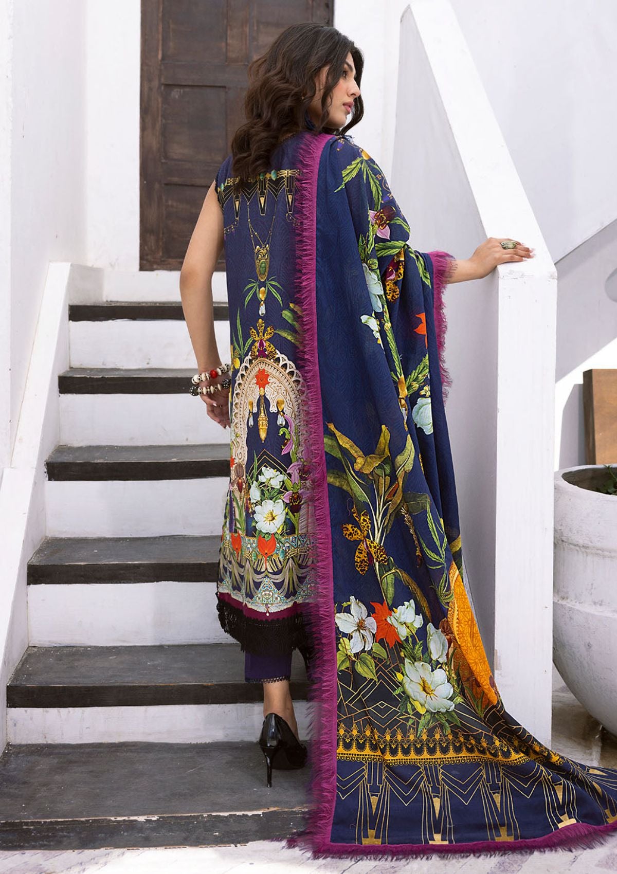 Lawn Collection - Roheenaz - 10a- Leya - Wave Rider
