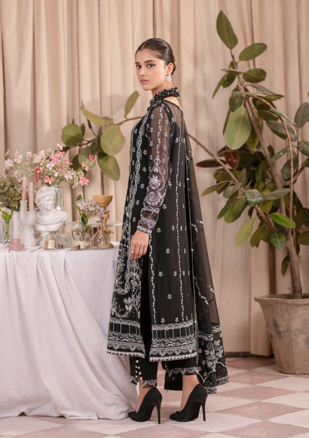 Formal Collection - Gulaal - Embroidered - Chiffon - UC#01 | Mahjabeen