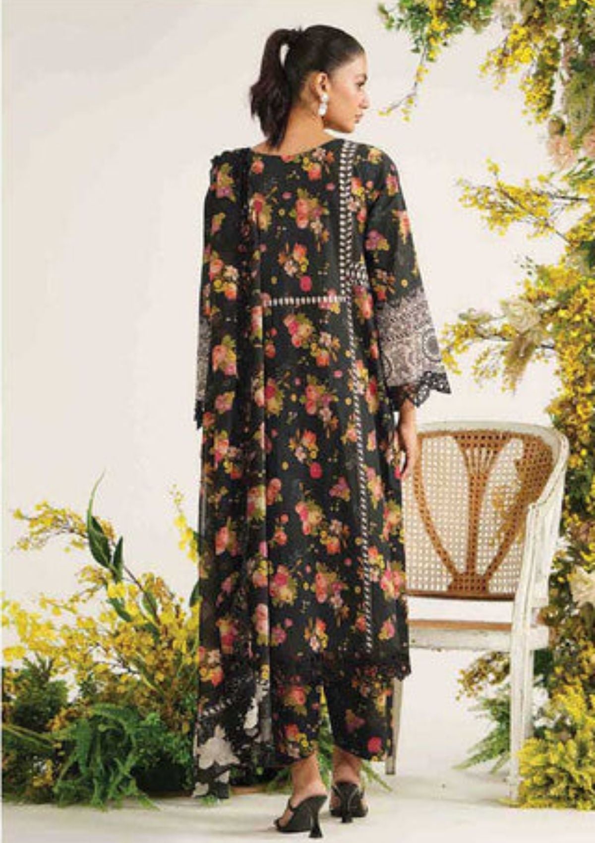 Lawn Collection - Charizma - Rang E Bahar - CRB#22