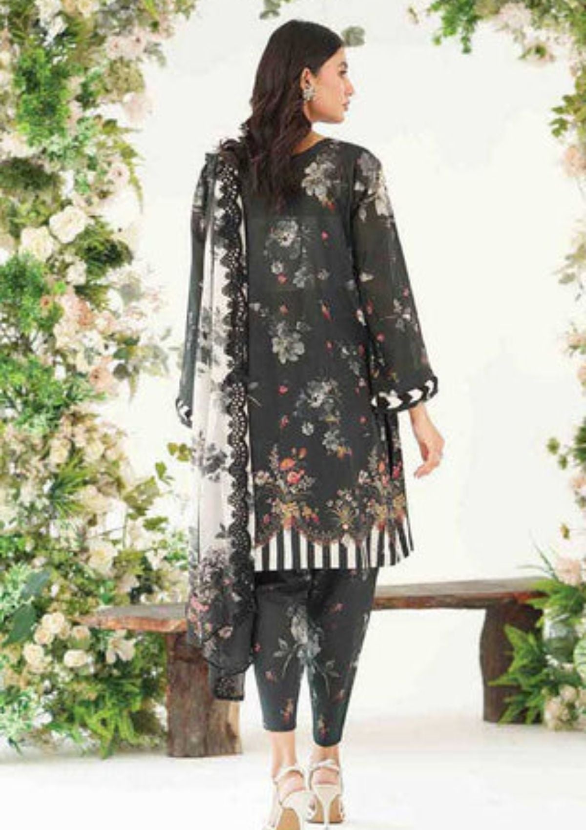 Lawn Collection - Charizma - Rang E Bahar - CRB#25