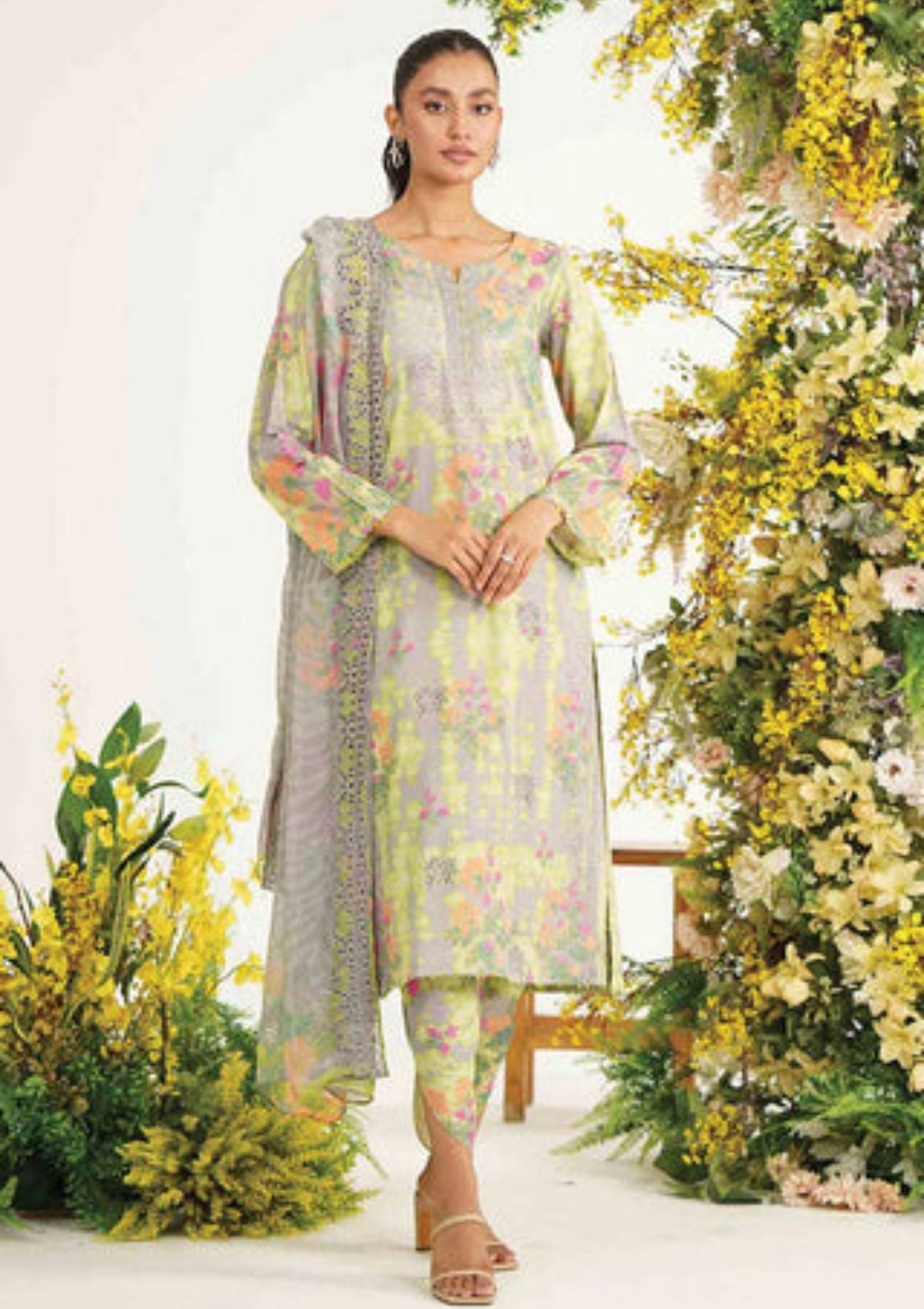 Lawn Collection - Charizma - Rang E Bahar - CRB#30