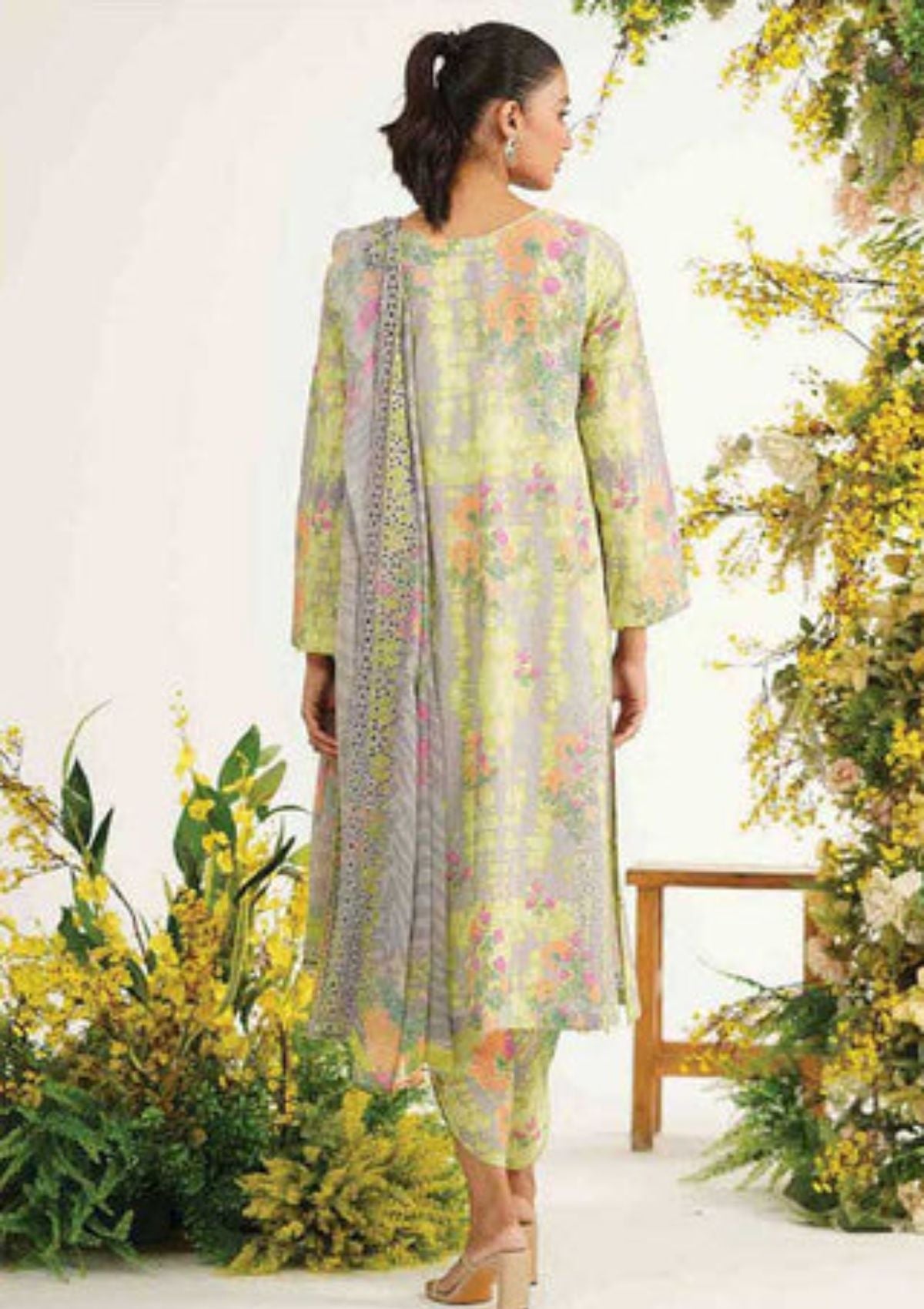 Lawn Collection - Charizma - Rang E Bahar - CRB#30