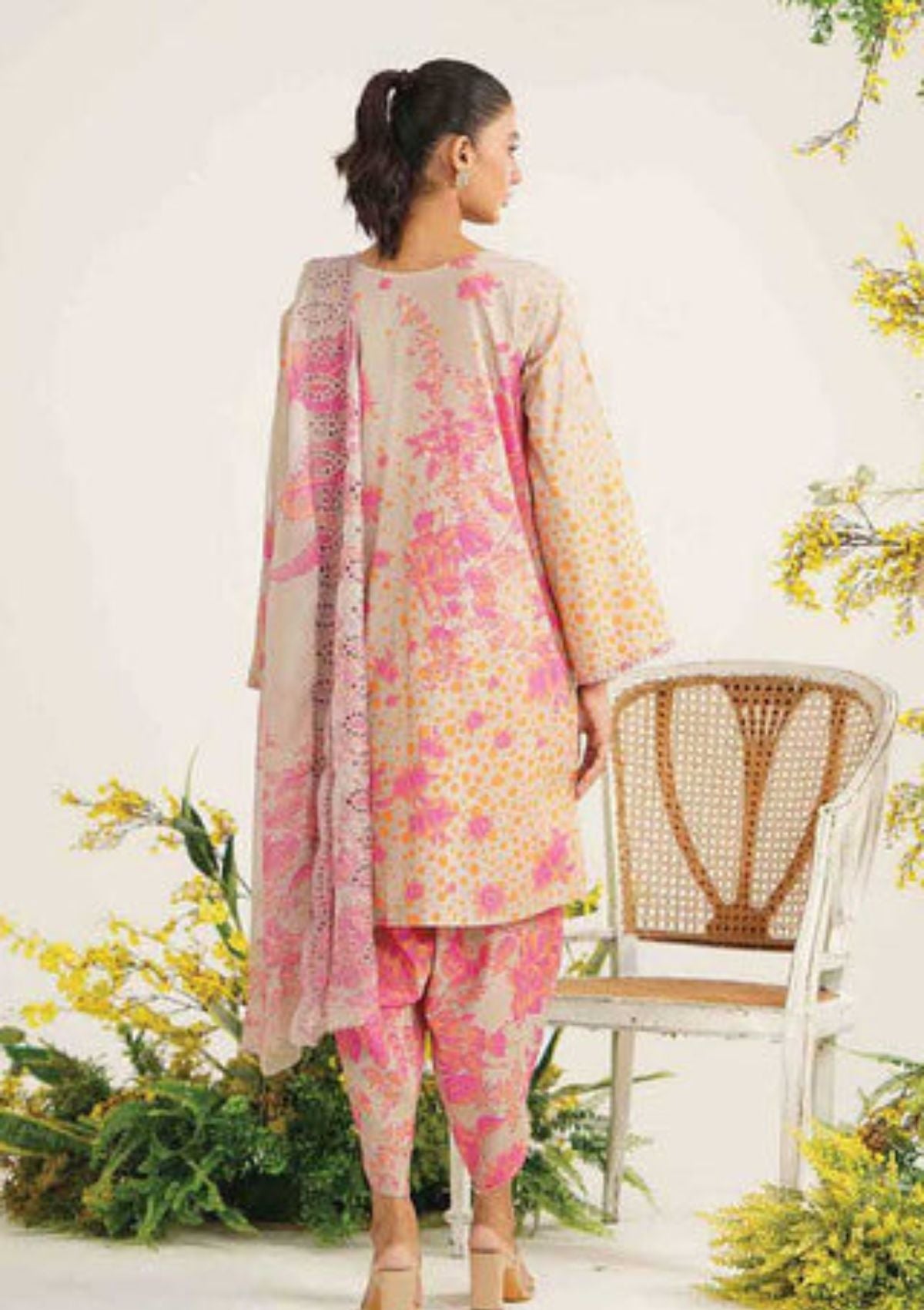 Lawn Collection - Charizma - Rang E Bahar - CRB#35