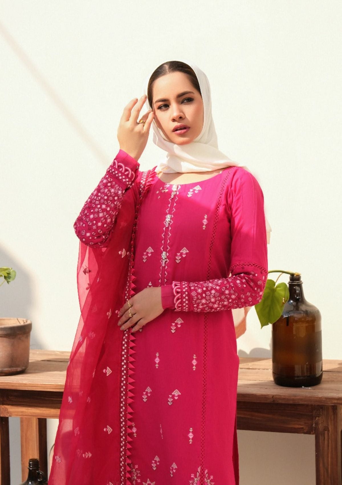 Lawn Collection - Eshaal Mishkaat - Zaib un Nisa - D#5B - Bloom