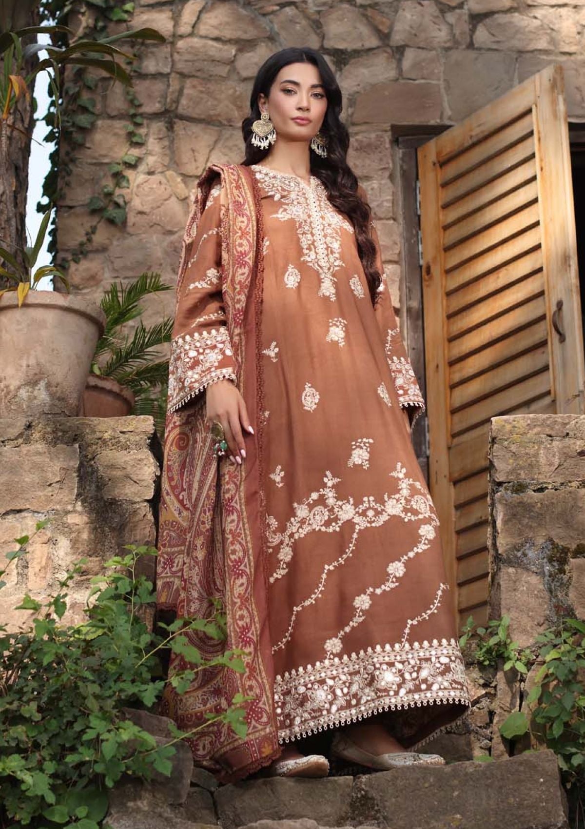 Winter Collection - Noor - Saadia Asad - Suzaanikari - NSK24#09