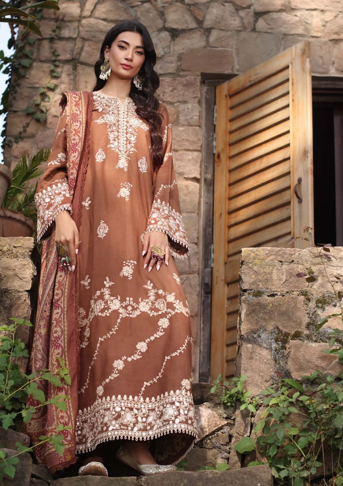 Winter Collection - Noor - Saadia Asad - Suzaanikari - NSK24#09