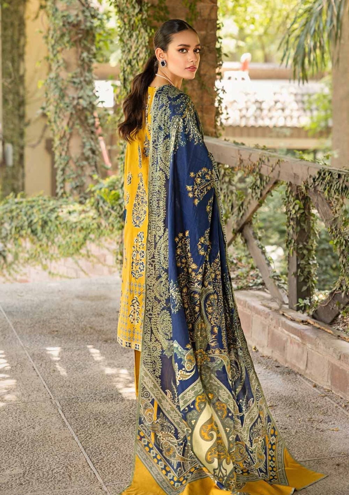 Lawn Collection - Gul Ahmed - Pre Fall - DB-32018