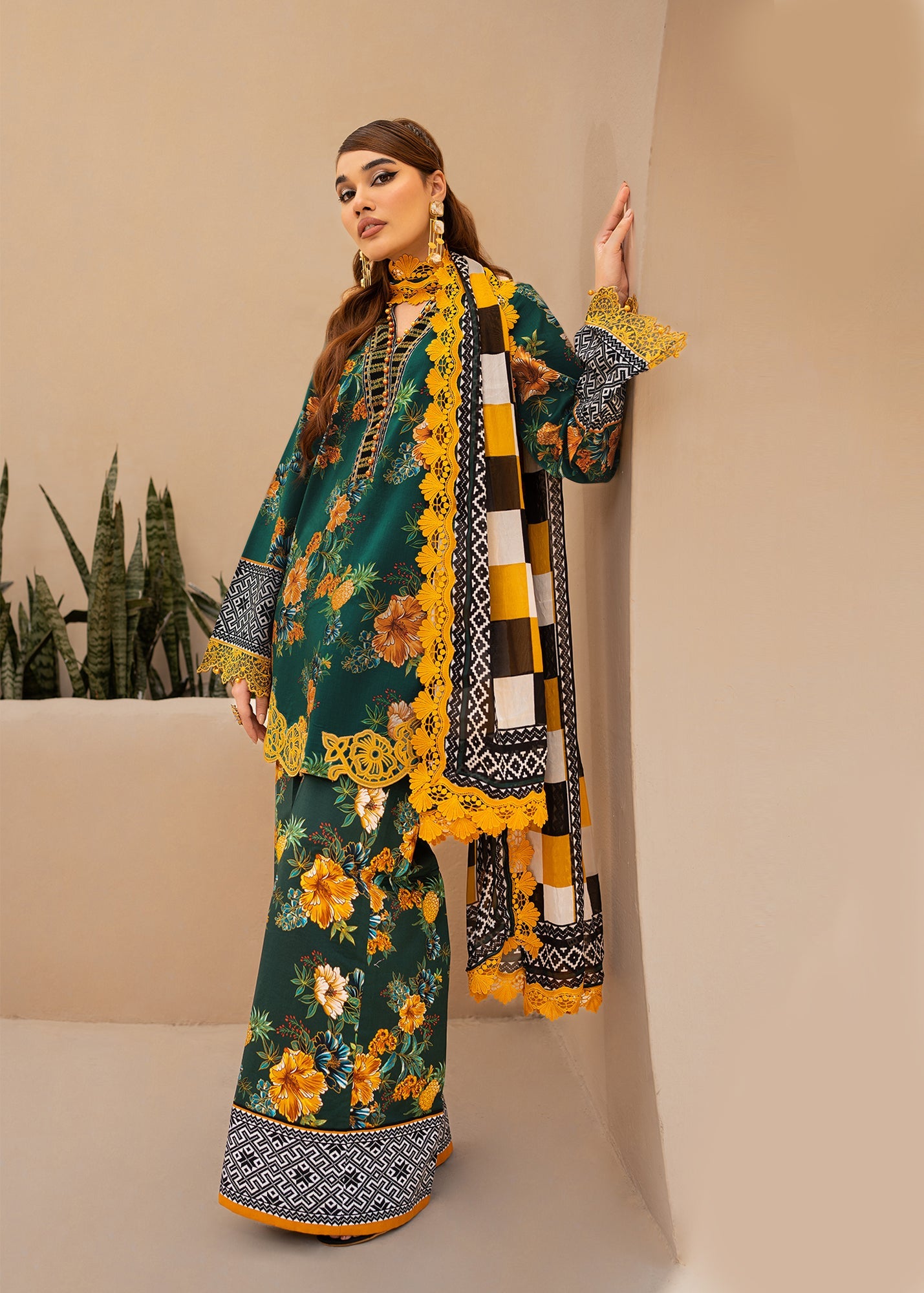 Lawn Collection - Maria Osama khan - Raya - V01 - Jade (MR-05)