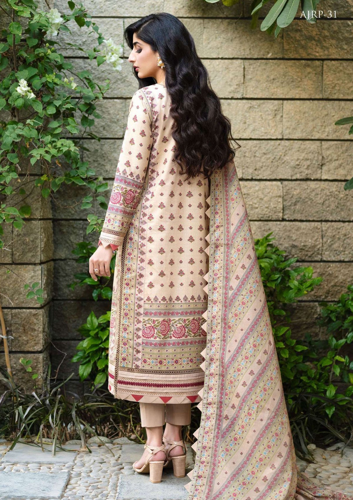 Lawn Collection - Asim Jofa - Rania - AJRP#31 available at Saleem Fabrics Traditions