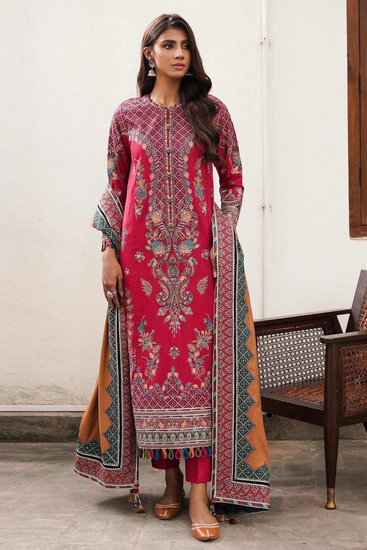Winter Collection - Jazmin - Shahtoosh Luxury - D#04 (MAYAL) available at Saleem Fabrics Traditions