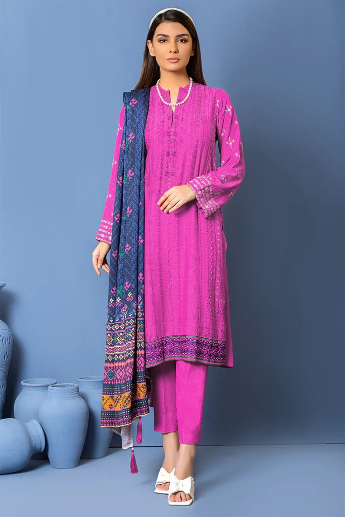 Winter Collection - Lakhanay - Karandi - WEC-SA-136 available at Saleem Fabrics Traditions