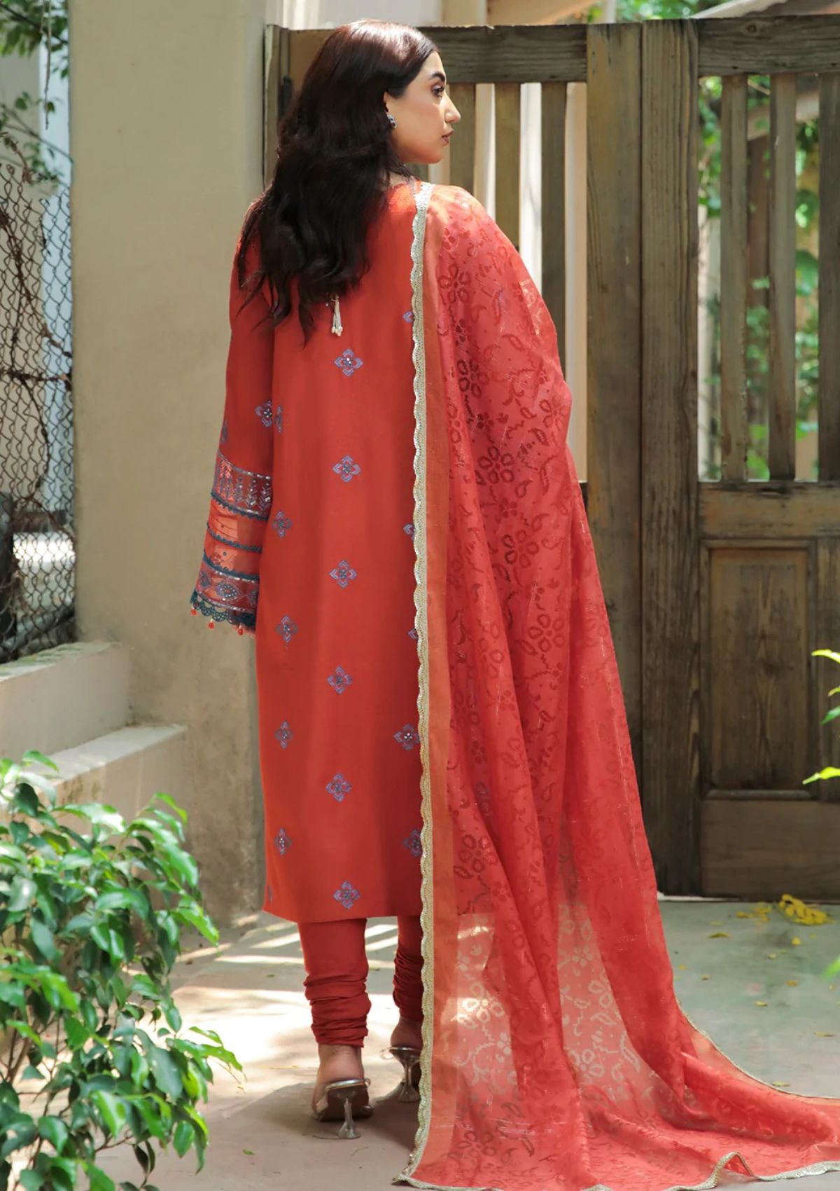 Winter Collection - Parishay - Noor-e-Nazar - D#10 available at Saleem Fabrics Traditions