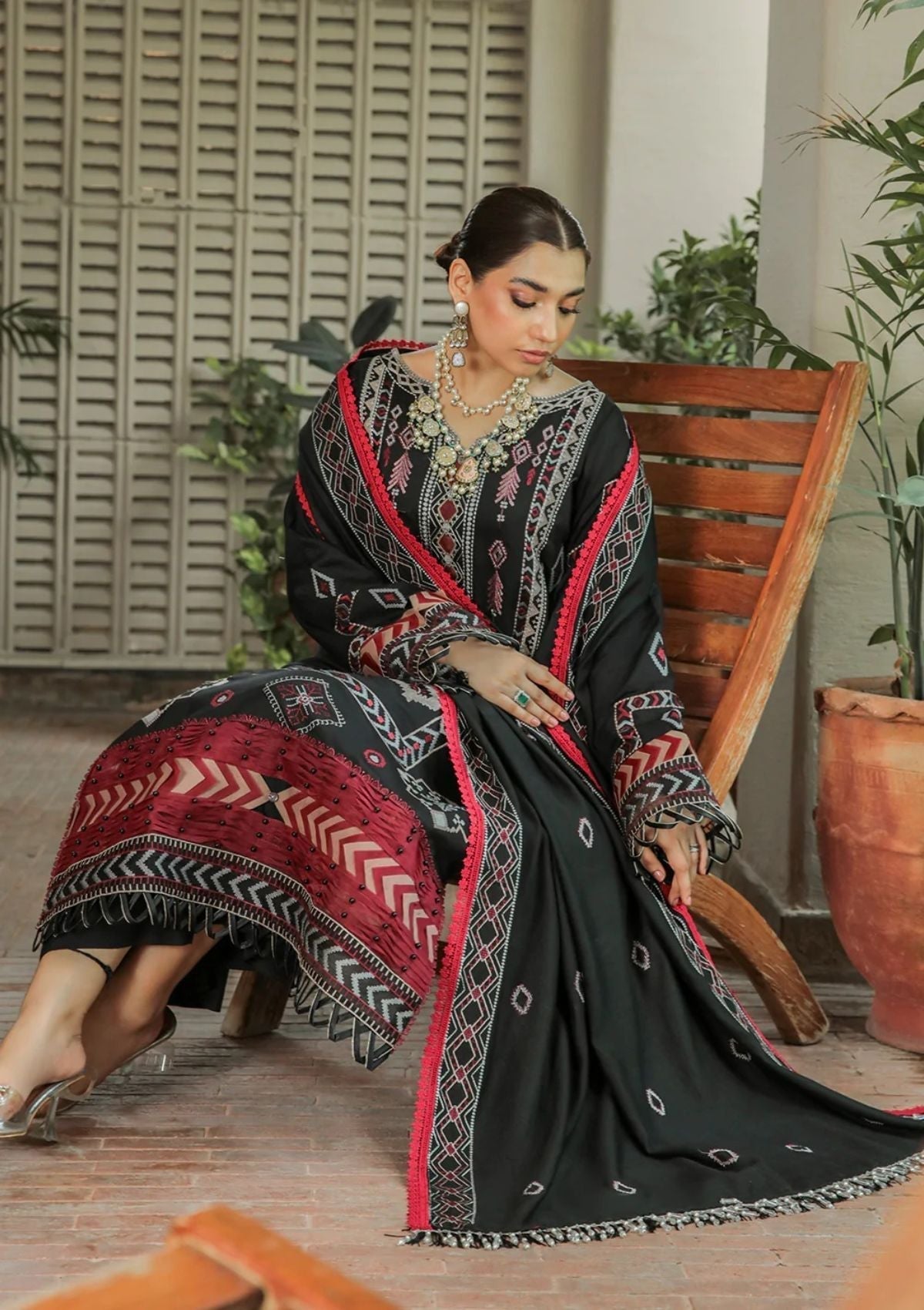 Winter Collection - Parishay - Noor-e-Nazar - D#7 available at Saleem Fabrics Traditions