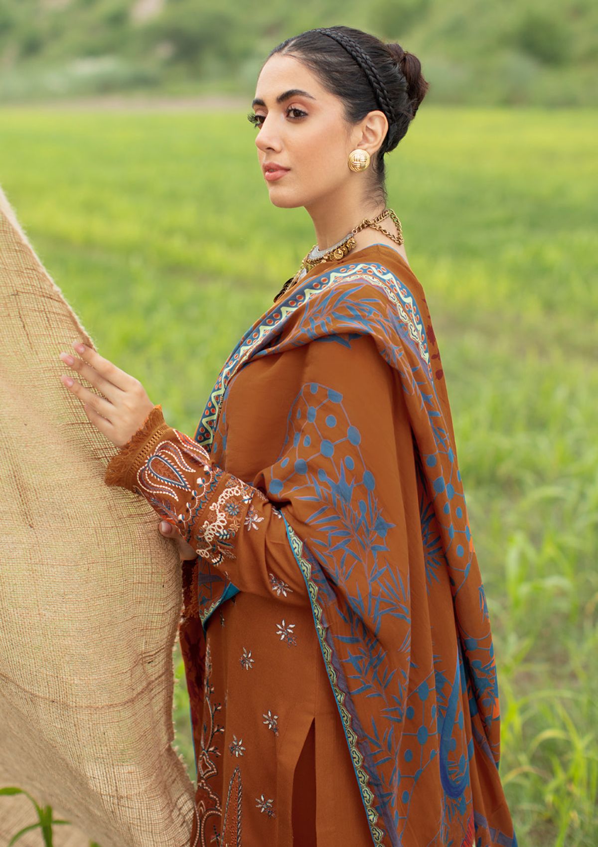 Winter Collection - Ramsha - Reet - Karandi - V06 - R#605 available at Saleem Fabrics Traditions