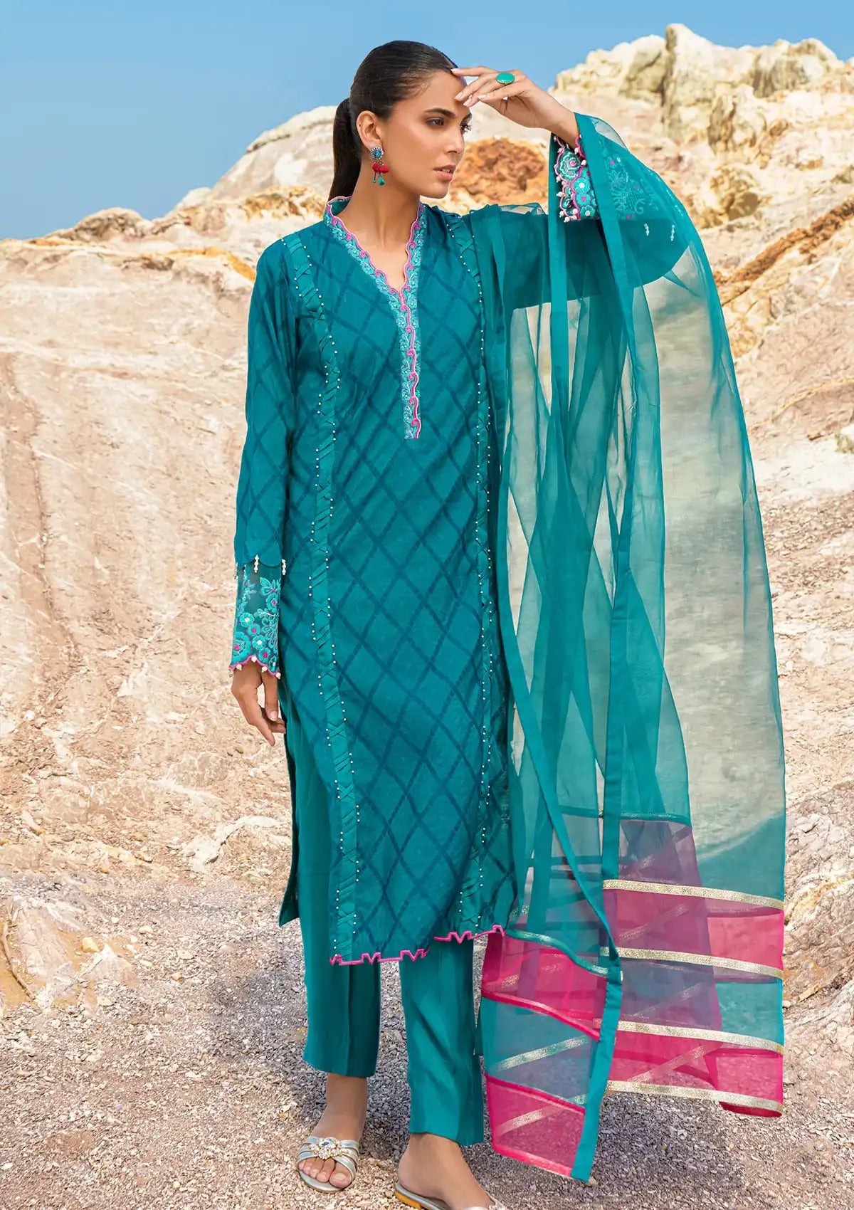 Winter Collection - Woven Palace - Zemira - 2pc - TE#002 available at Saleem Fabrics Traditions